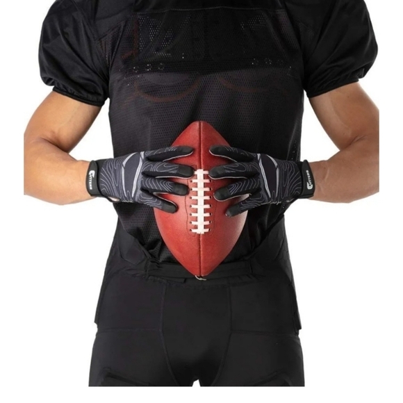 Cutters Game Day Receiver Youth Sports Gloves Black Topo - Picture 2 of 15